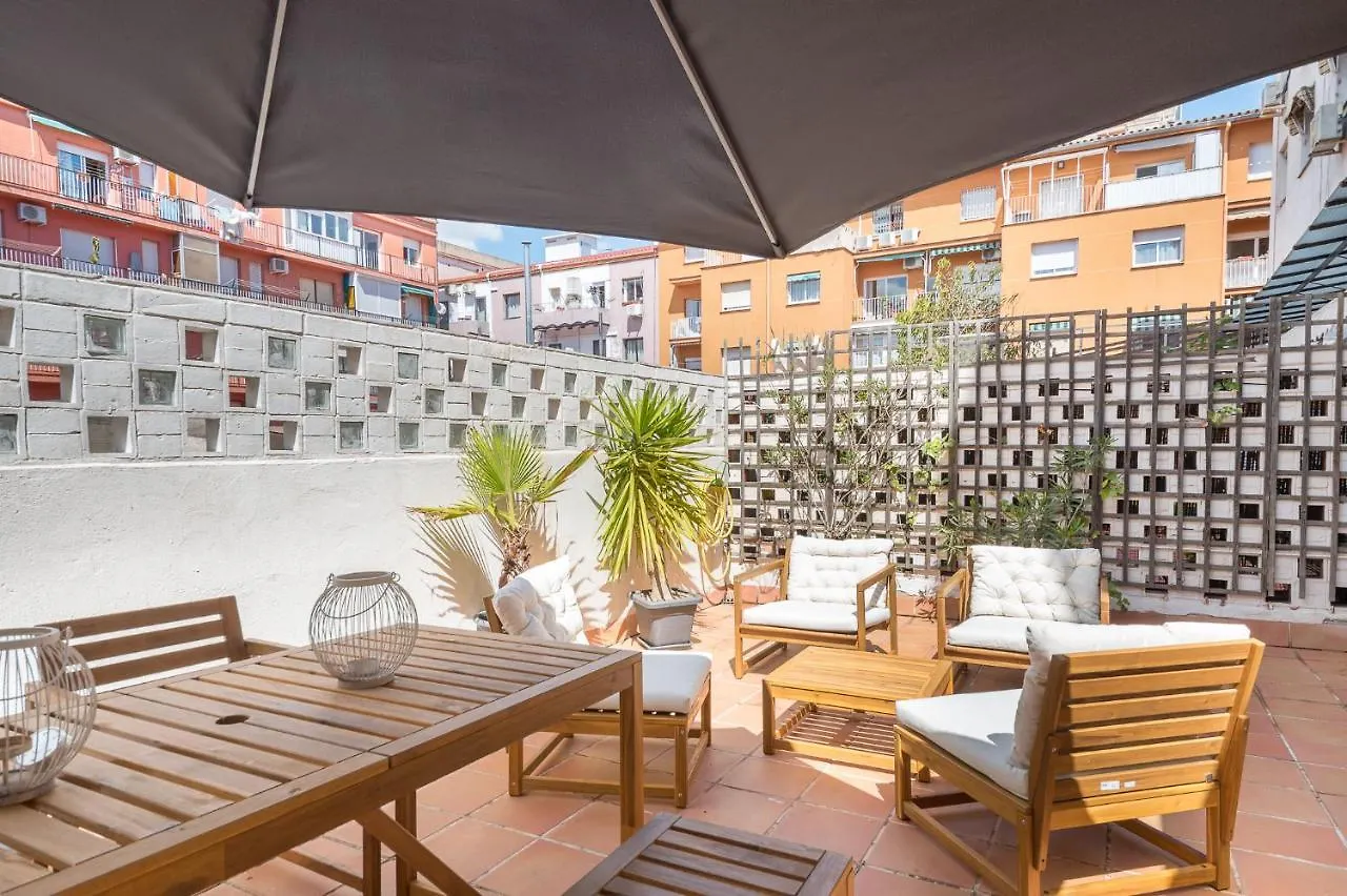 Apartment With Terrace A Step Away From Montjuic Barcellona